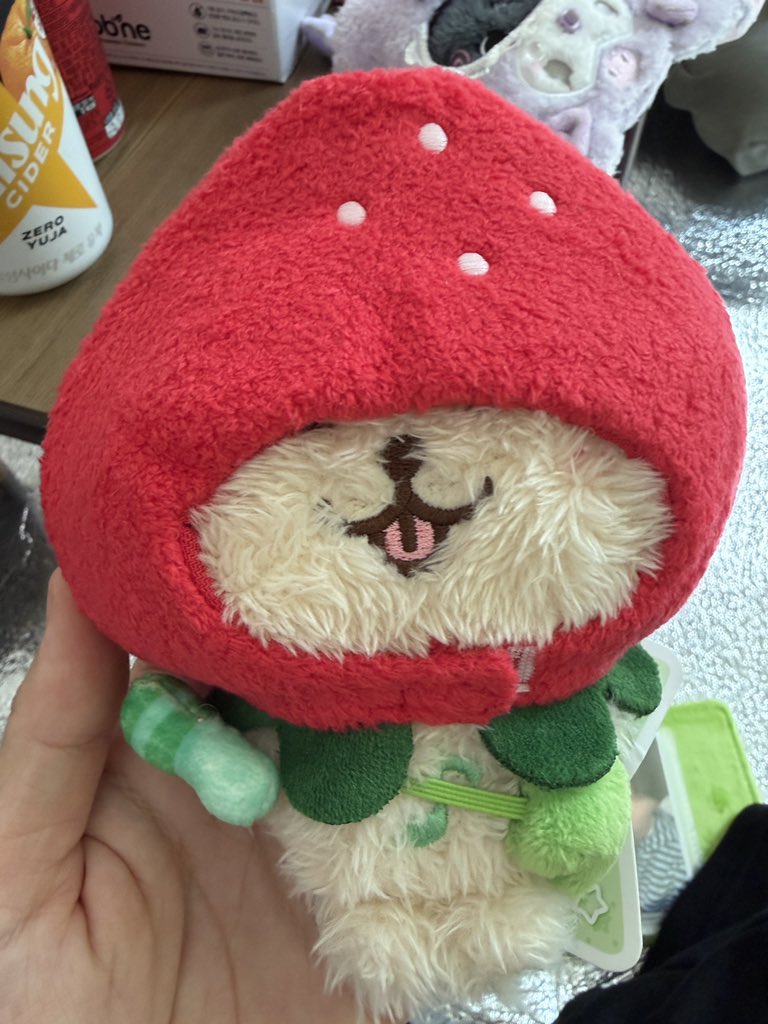 HaQo_o's tweet photo. 안녕 댕트야 나 처음봐 너 실믙..
앞은 보이니? https://t.co/PH2vj6jLfM