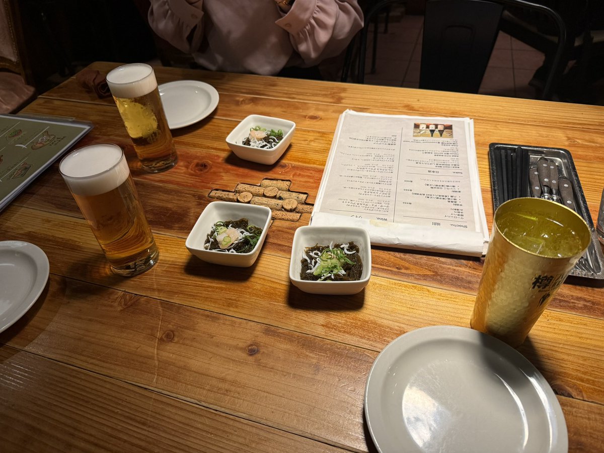 anpanmomon's tweet photo. 3人で飲み！！ https://t.co/PSsxG8c3iW
