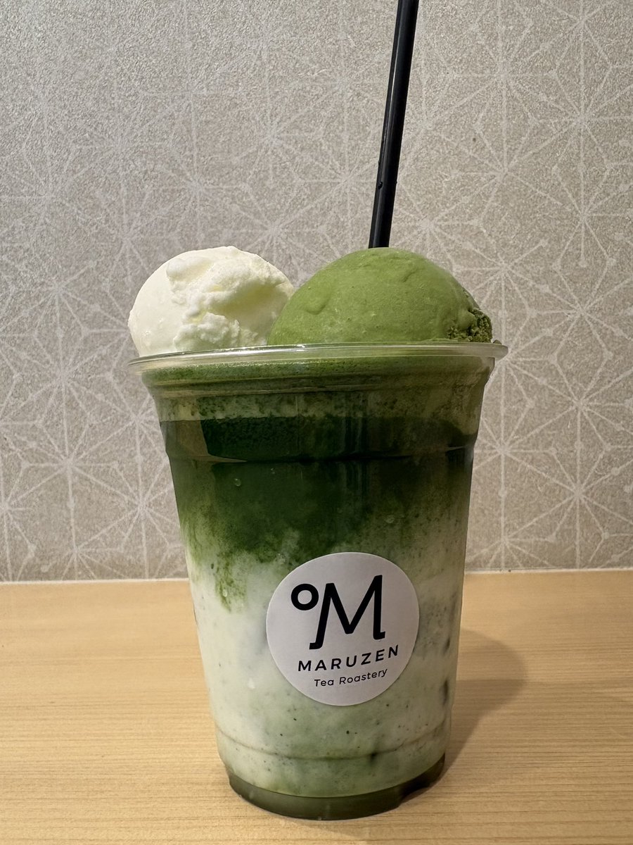 St6Nc3's tweet photo. 今更だけど9月上旬に東京行って色々食べたよ😋豊洲でマグロの脳天が入ってる海鮮丼と浅草で抹茶ラテとスタバでご飯、ねぎしで牛タンも食べた！みんな美味しかった！ https://t.co/13mB2VfqQG