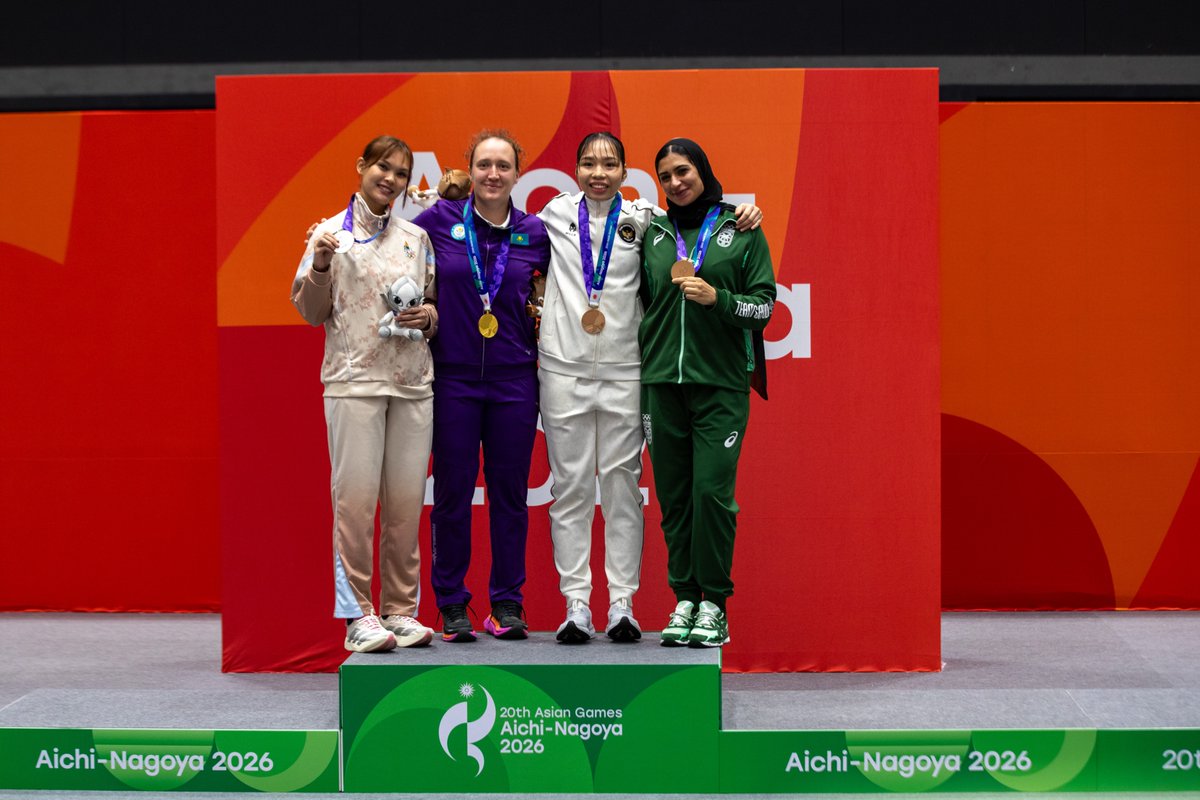 TeamSaudi's tweet photo. تتويج التاريخية وصلللل 🇸🇦🥉

لحظة تتويج بطلة #فريق_السعودية دينا مصطفى، التي انتزعت أول ميدالية نسائية سعودية في تاريخ دورات الألعاب الآسيوية، ضمن منافسات الكاراتيه لوزن 68 كجم في آسياد #ناغويا2026 🇸🇦💚

#فريق_السعودية | #نشجعك 💚 https://t.co/SATcX0oPrK