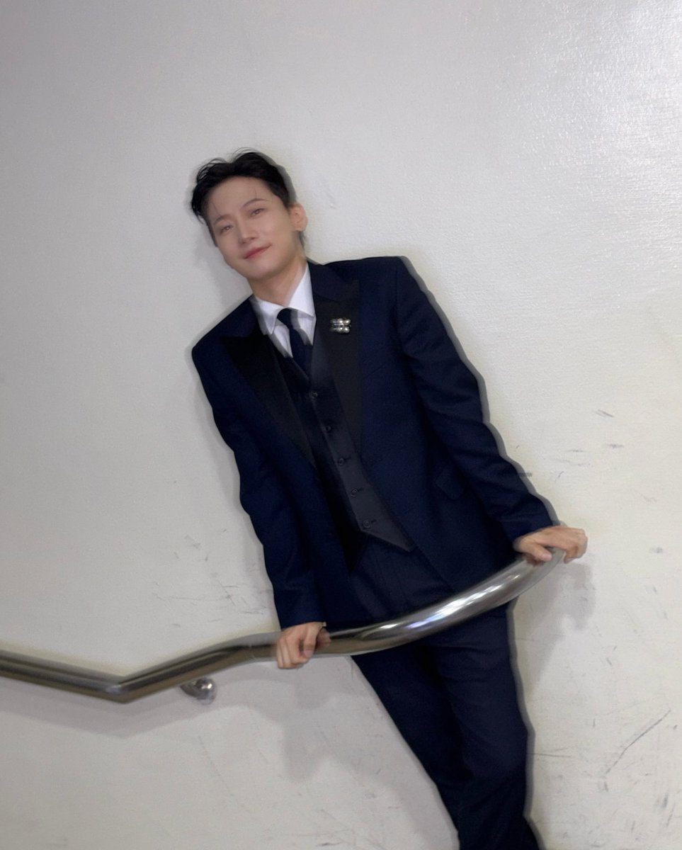 JTH_archive11's tweet photo. 260920 배우님 인스타 게시물

KBS포토존✌🏻

🔗https://t.co/8vigTp6NqE https://t.co/wVeUU6SLnX
