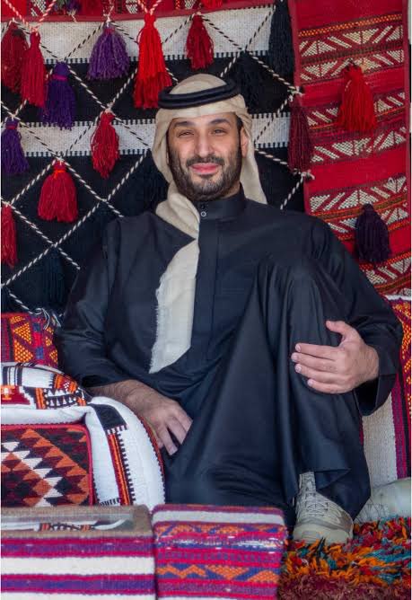 A_Aladidan's tweet photo. #السعوديه_دونها_قاده_وارواح
وجه السعد درع البلد لا عدمناه 
ابن المليك اللي على الشعب غالي
سلمان ابوه وجده معزي اشباه 
وهو من الاثنين ماهو بخالي 
🇸🇦🇸🇦🇸🇦🇸🇦 https://t.co/AlTnJh0Aco