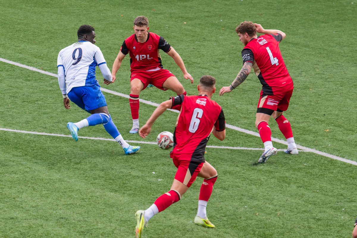 GomboczSteve's tweet photo. Some player action images taken during the game Bury v Workington AFC FA Cup qualifier on 19/9/26. A good team display. @buryfcofficial #bfc140 #shaker
#BuryFC #PartOfit @whitebluearmy https://t.co/uK1XvDfPHY
