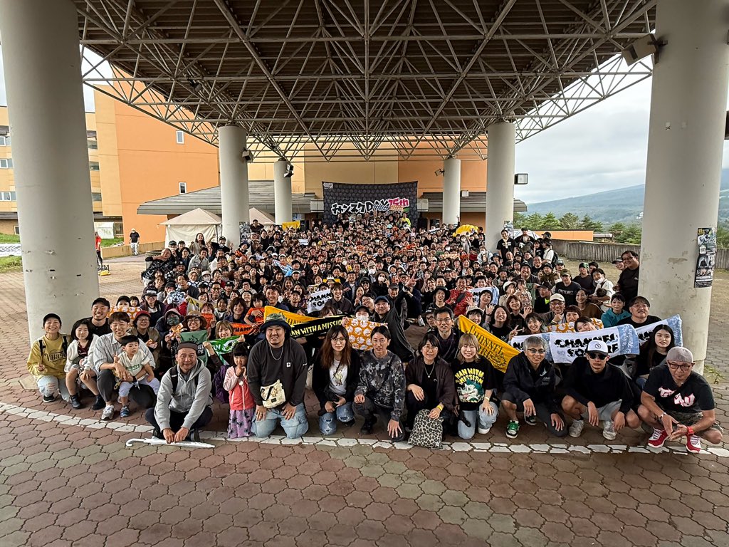 indoorpark_fw's tweet photo. 「チャンスクDAY 15th Supported by 福島日産 × EV GARDEN」

ご来場してくださった皆様本当にありがとうございました！！

皆様と共に最高の15周年をお祝いできました✨✨

これからもチャンネルスクエアを
どうぞよろしくお願いいたします！！

#チャンスクDAY15周年 https://t.co/ltXGZE2avo