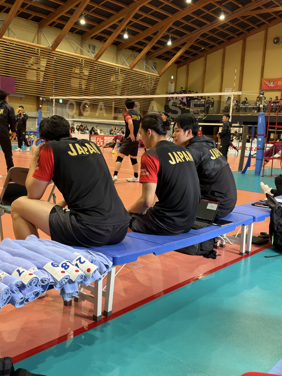 mkkm_1515's tweet photo. 20260920 
バレーボール男子日本代表
国際親善試合
日本対カタール

遅れて入ったら初っ端コレで
動揺した🫨 https://t.co/L9aNs1S2ri