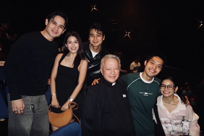 marady106's tweet photo. my loves😍 https://t.co/ZOrU0wrMlj