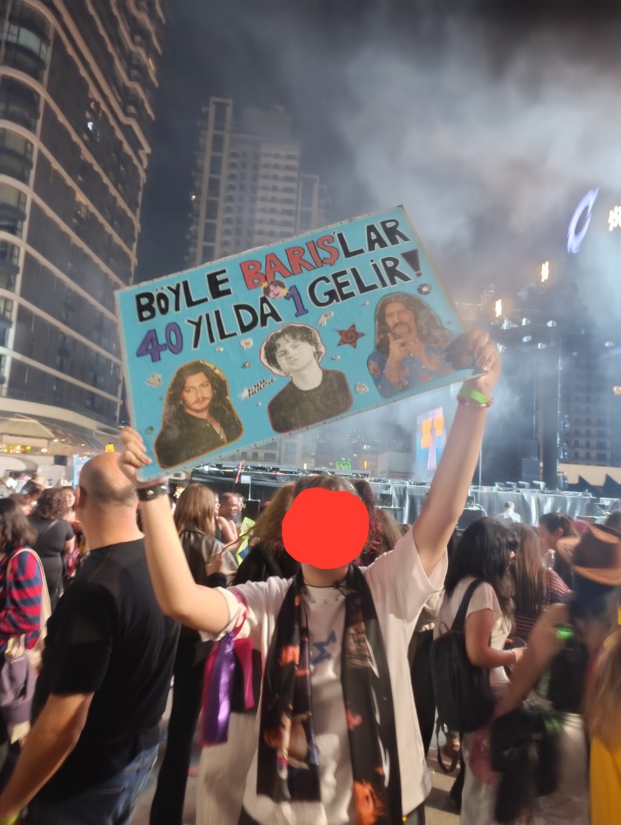 firstkhao230's tweet photo. @bcyuksekkaya  insanlar rahatsız olmasın diye çok kaldırmadım ama görmeni çok isriyodum belki burda bakarsın diye atıyorum umarım görürsünnn😭🫶🏻 https://t.co/Xj1N7DCxuS