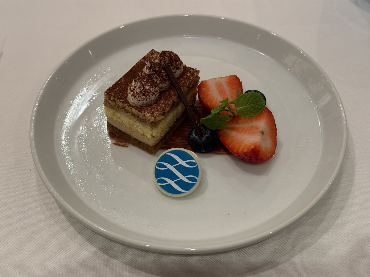 ss7_jal's tweet photo. #三井オーシャンフジ 
本日のフジのディナー
洋食も全然OK 
なんならにっぽん丸のサンクスディナーより良かった気がする https://t.co/C7sFBa27Nz