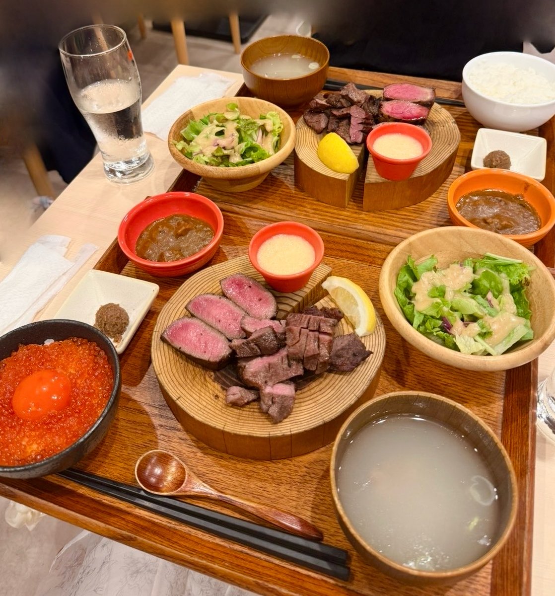 y3cfq's tweet photo. 📍牛たんの檸檬 渋谷店

いくら卵黄ご飯が食べたくて食べたくて来店しました😭✨✨✨✨お肉も柔らかくてスープとカレーも牛たんで幸せたくさん♩💖 https://t.co/uNYTxiTNzg
