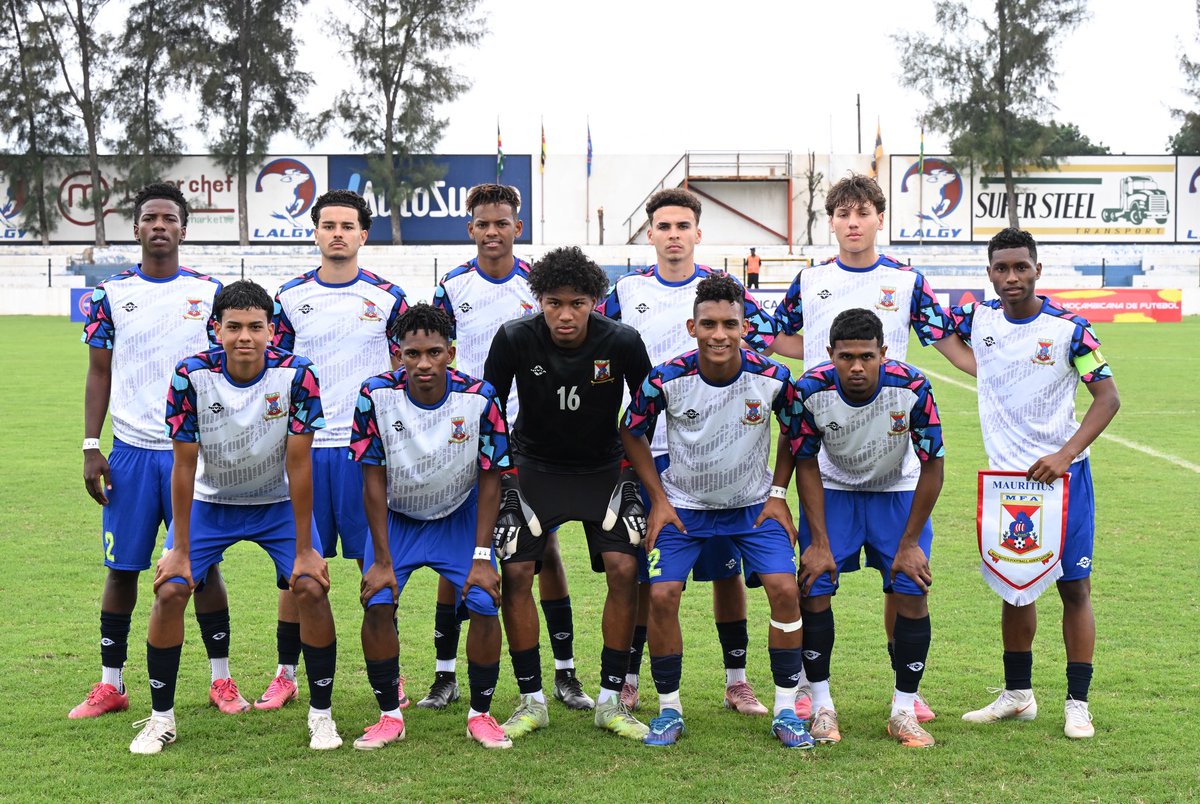 COSAFAMEDIA's tweet photo. HALF-TIME
SEYCHELLES 🇸🇨 1️⃣ 🆚 1️⃣ 🇲🇺 MAURITIUS
⚽️ #10 Lorenzo Hoareau 🇸🇨
⚽️ #9 Quentin Lalsing 🇲🇺
A balanced first half at the ABB Stadium. ⚽️
#COSAFAU20 #COSAFA #SEYvMRI #Maputo2026 #Football https://t.co/Zpv6bWeHTU
