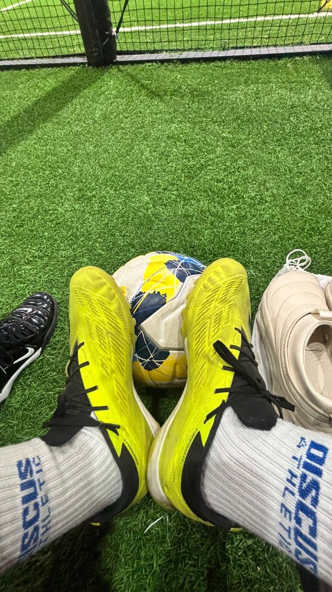 Splayit_France's tweet photo. [Plus Chat]

#Kyunguk #경욱 #에스플릿 #막차 #Splayit #LastBus #SPLAY_CHAPTER01 

"Son Heungmin a acheté des chaussures de football et porte celles qui sont usées." (?) https://t.co/T0ZzODB0yR