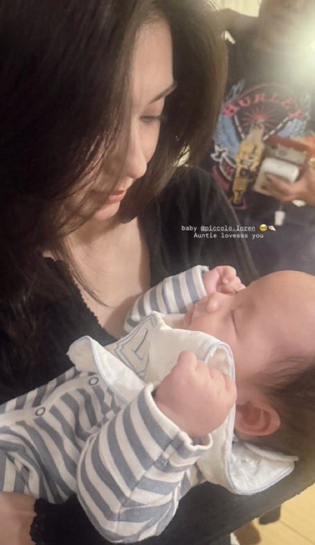 girlfaen0's tweet photo. baby Loren >>> baby Lorena 🤏🏻💕 https://t.co/jJ1R3J8hak
