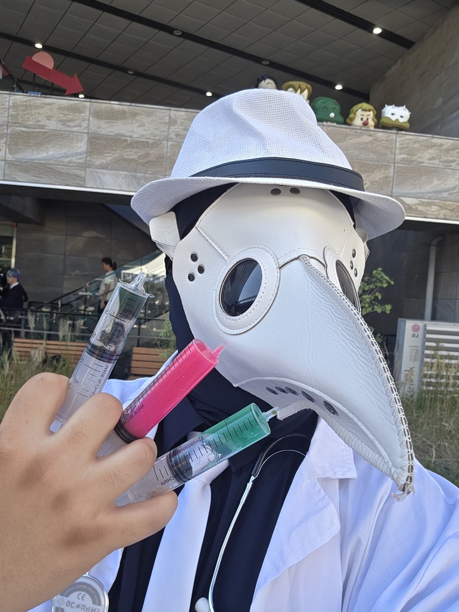 Divine98320's tweet photo. #코스어_𝕏친소  #코스어_𝕏트친소 #부만축_트친소 

부만축 양일 다녀왔어요
토요일 따라큐 일요일 역병의사

포켓몬과 중세 원신 니케등 다양한 장르을 좋아하는 잡덕입니다 흔적 주시면 찾아가요~~~~~ https://t.co/sOHg9dCMKN