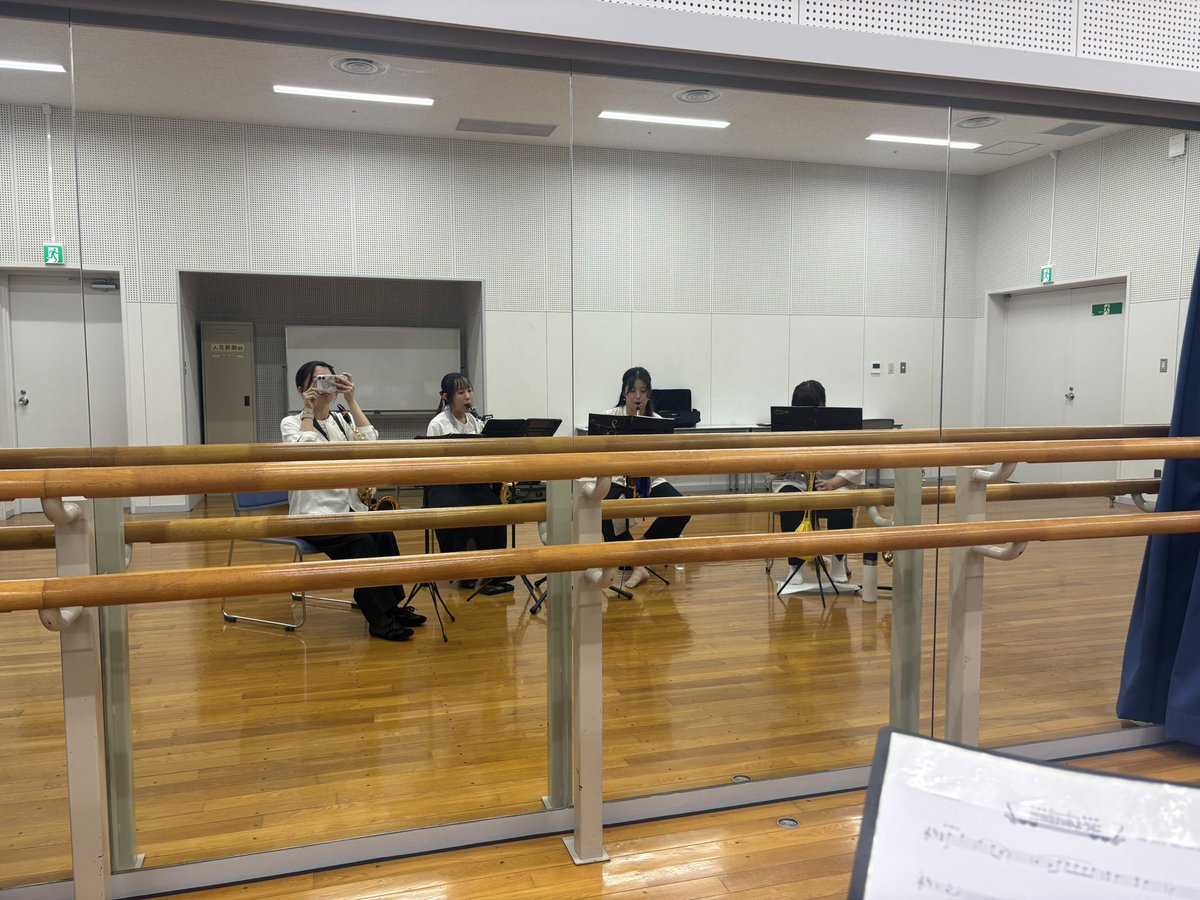 flourish_w_o's tweet photo. 10/4(日)の将監市民センター祭りにて演奏させていただく予定ですので、ぜひご来場ください✨
本日は仙台市にある施設様より敬老会の演奏依頼をいただき、サックスパートで演奏をしてきました🎷
今後もイベント情報を発信していきますので、FWOのSNSのフォロー、チェックをお忘れなく☑️✨
#吹奏楽　#FWO https://t.co/9bv5e3wWHt
