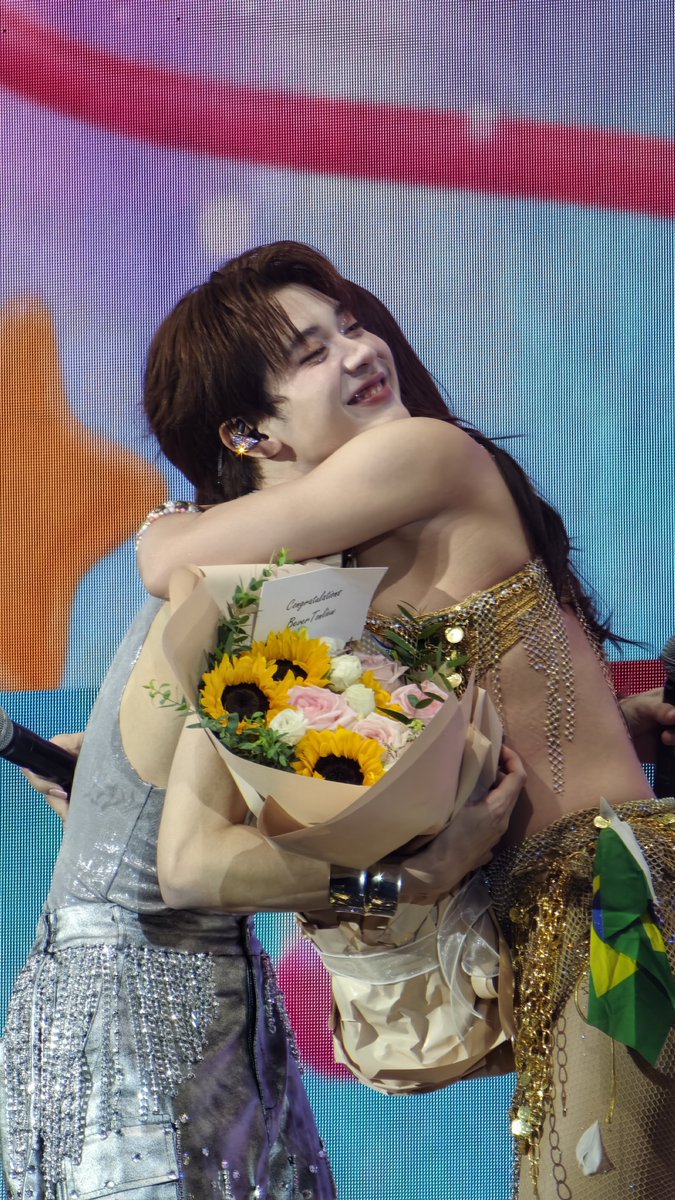 Konwika04's tweet photo. มีน้ามตาาา😭😭

THE SOUND OF BEVERTONLIEW 
#BeverTonliewFanmeeting
#gotchabell #tonliewmtp https://t.co/bLK4vkAmGe