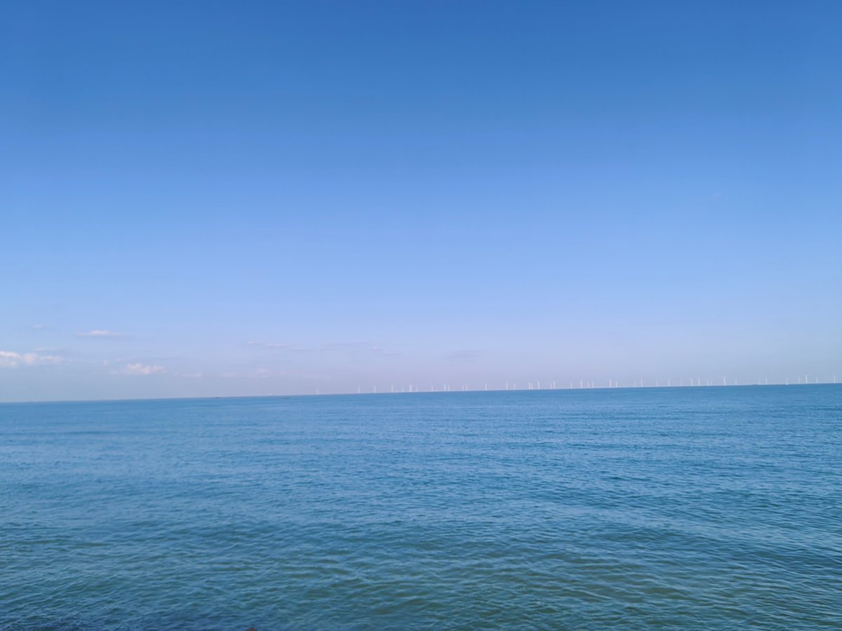 FranciscoLhmng's tweet photo. This morning’s coastal hike rewarded me with golden sun over the blue sea—slow steps, salty air, and that perfect moment of pure calm. https://t.co/UngUUmKuI0