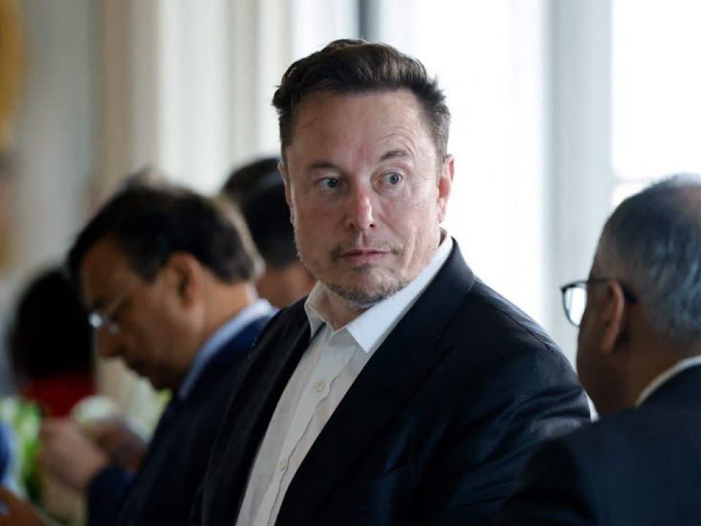 parodyofspaceex's tweet photo. Be honest , Do you love Elon ?
Yes
No

#elon https://t.co/AJNp4Ke6SL