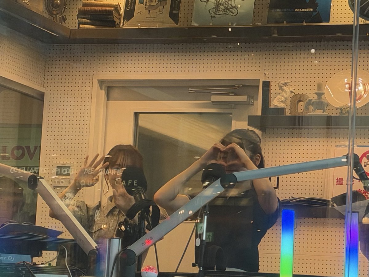 hogeta77's tweet photo. ロッキンより熱かった🙏

#AKB48
#下尾みう
#倉野尾成美
#AKB九州放送部
#ロッキン https://t.co/v9nnbOUzbr