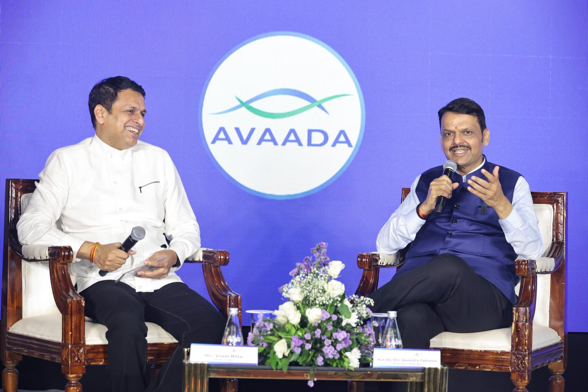 CMOMaharashtra's tweet photo. 🔸 CM Devendra Fadnavis in a 'Fireside Chat' with CEO of Avaada Group, Vineet Mittal.

🔸 मुख्यमंत्री देवेंद्र फडणवीस यांचा अवाडा ग्रुपचे सीईओ विनीत मित्तल यांच्यासोबत अनौपचारिक संवाद.

🔸 मुख्यमंत्री देवेंद्र फडणवीस इनका अवाडा ग्रुप के सीईओ विनीत मित्तल इनके साथ अनौपचारिक संवाद।

🕛 12 noon | 20-9-2026📍Nagpur | दु. १२ वा. | २०-९-२०२६📍नागपूर.

@Dev_Fadnavis @TheVineetMittal @avaadagroup
#Maharashtra #DevendraFadnavis #Nagpur