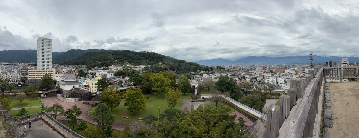 gnjupiter061's tweet photo. パノラマ投稿するとこうなるんか https://t.co/eH6nhaOrje