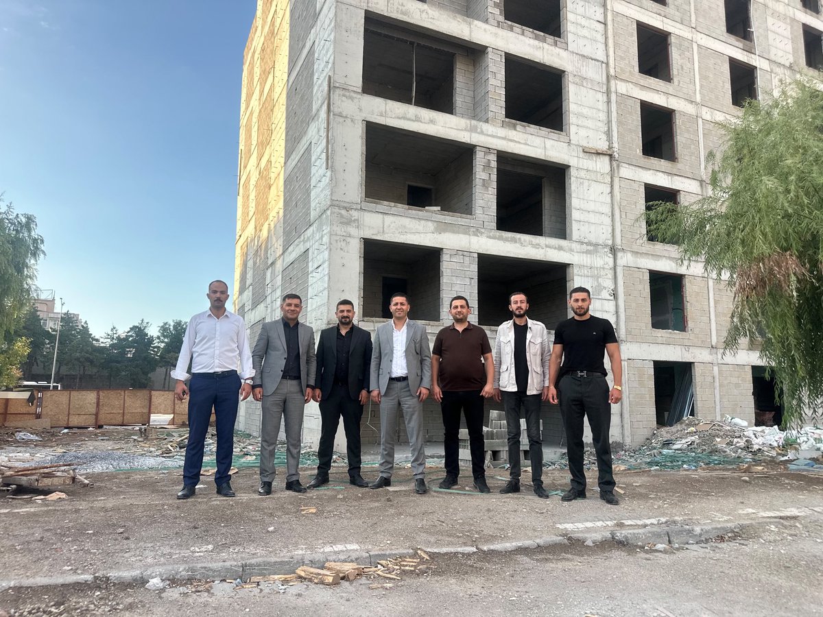 halityagmur's tweet photo. Hayaller cesaretle başlar, emekle yükselir. 🇹🇷🇹🇷🇹🇷

Türk gençliğine daha iyi hizmet verebilmek, eğitimden kültüre, spordan teknolojiye her alanda daha güçlü çalışmalar yürütebilmek adına yeni hizmet binamızın inşaatı hızla devam ediyor. Bu kutlu eserin yükselmesine katkı sunan, destek veren ve dualarını eksik etmeyen herkese gönülden teşekkür ederiz.” 🇹🇷

@ayyildirim1 @Ulku_Ocaklari