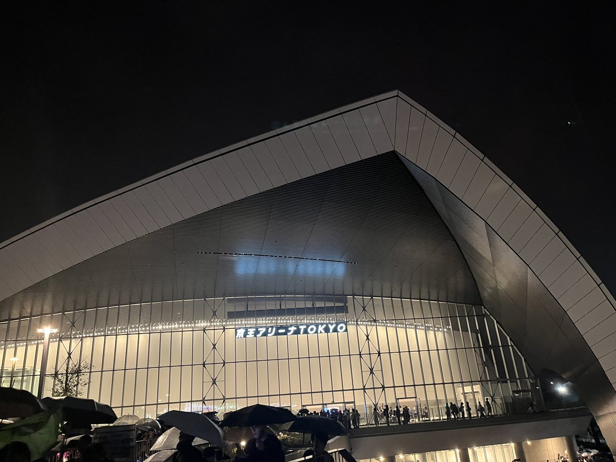 miotsukushi30's tweet photo. 今日もイキヅライブ2nd LIVE day2も無事完走しました。
演出がすごかったとか感想は色々ありますが、単純に楽しかったライブだったです。イキヅライブの分厚い本でもっと理解を深めなければと改めて思いました。
3rdライブの東阪開催も決まり、本当に勢いが止まらないですね。
#いきづらい部2nd_Day2 https://t.co/7tj94TmUL4