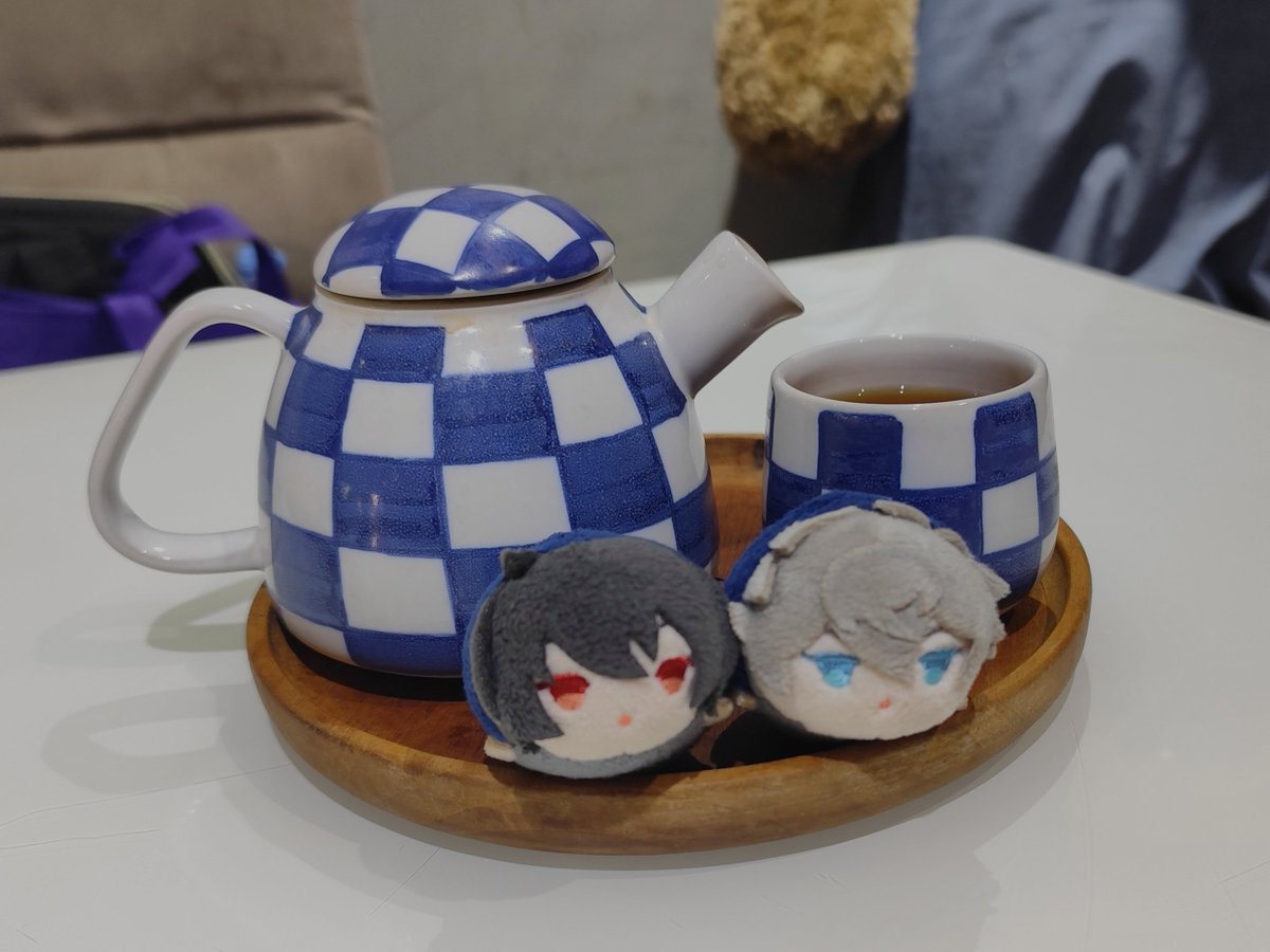 rtxizm's tweet photo. tea time with rtiz 🖤🩵 https://t.co/GSzhSX5xHm