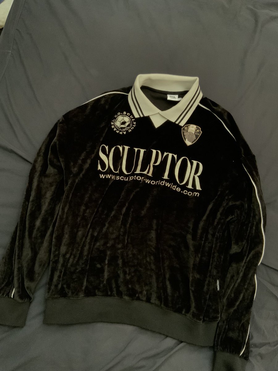 cocoaxiabutter's tweet photo. Brand : Sculpor
Price : 700
Size : L
Material : Velvet
Color : Black
Note : คอเสื้ออาจมีรอยเล็กๆ
#เสื้อผ้ามือสอง #เสื้อผ้ามือสองราคาถูก  #เสื้อผ้ามือสองสภาพดี #ส่งต่อเสื้อผ้ามือสอง  #ส่งต่อเสื้อผ้��มือ2 https://t.co/HjP55YjHvC