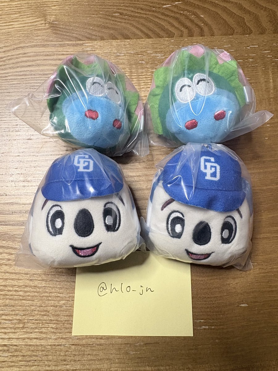 hlo_jn's tweet photo. プロ野球マスコットフェイスぬいぐるみ　セリーグ　交換

【譲】ドアラ×2   スライリー×2
【求】ジャビット>スターマン

郵送希望です。お気軽にお声掛けください。 https://t.co/iGEq39EjwP