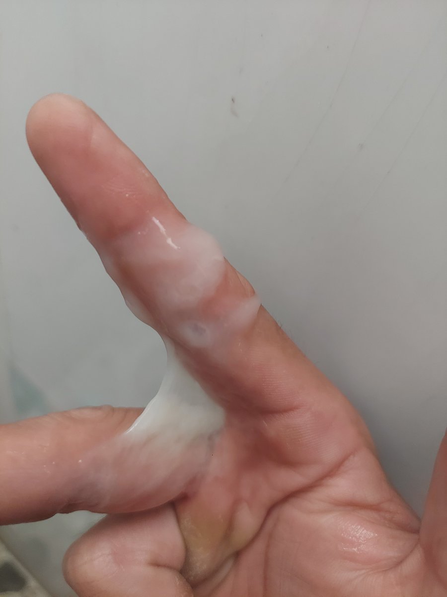 HoangNguyn5a's tweet photo. Ko có loz nào chơi nên tự vắt v https://t.co/UODt8lKSYl