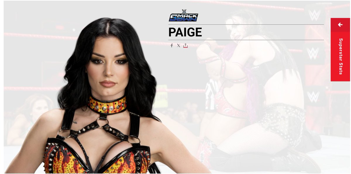 TP_Katsrk's tweet photo. π¨| Paige is officially on the #SmackDown Roster She was previously a free agent https://t.co/xK9hn8FTUi