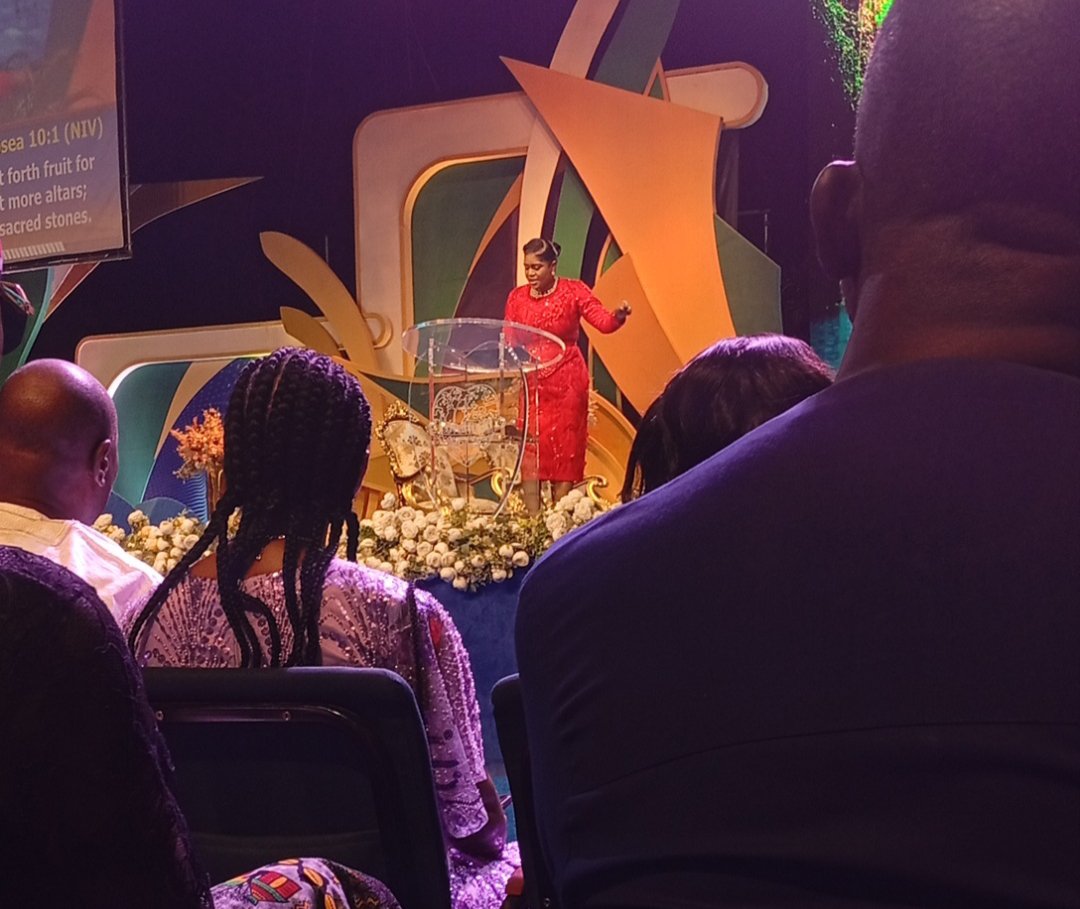 winnerojotule's tweet photo. Sneak peek from today's service. 😎

“Prayer changes things. Don’t shy away from challenges; face them and fight. What you say matters  you make war with your words. 🔥🙏🏽” https://t.co/h9GNtPW6No