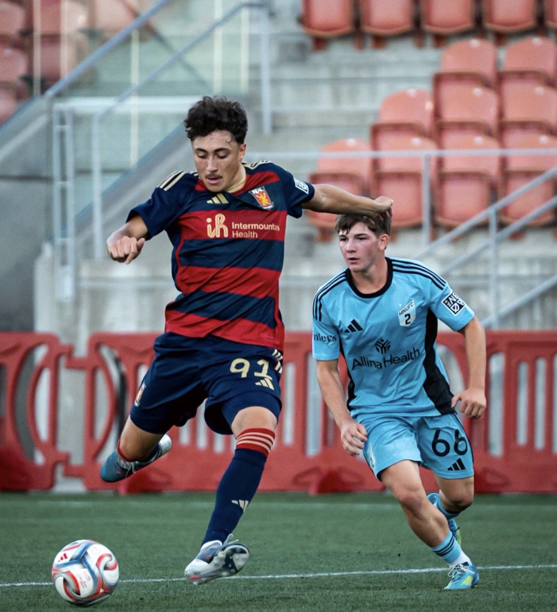 FredMoojen's tweet photo. Our striker @zachlifferth with a strong performance for @realmonarchs / @realsaltlake against Minnesota United II. โฝ๏ธ๐ฅ
Another solid showing in MLS NEXT Pro as Zach continues to develop and make an impact.
Keep pushing, Zach! ๐ช
#MSV #MSVPRO #MLSNextPro #RealMonarchs https://t.co/EPyausAIbo
