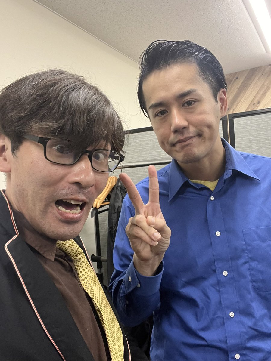 curseofVampire1's tweet photo. どうも!
本日 #名古屋市 #大須 #静かの海 にて
開催されましたお笑いライブ
『漫才賞レース直前！UDE-DA-MESHIライブ なごよし芸人SP』に出演しました!
お越しいただいた皆様、ありがとうございました!

今週9月26日(土)も2公演出演予定です!
よろしくお願いします!

#名古屋よしもと #お笑い https://t.co/cwXTRZy2Tc