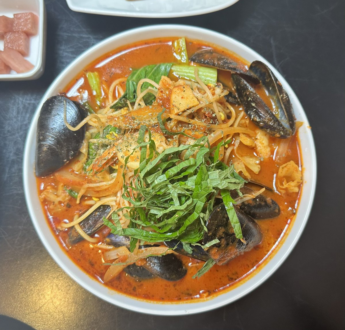 barada____'s tweet photo. 군산 맛집 찾기 타래•┈

쌍떼 생돈가쓰, 시그니처 짬뽕파스타 https://t.co/RfXsv11Rfw