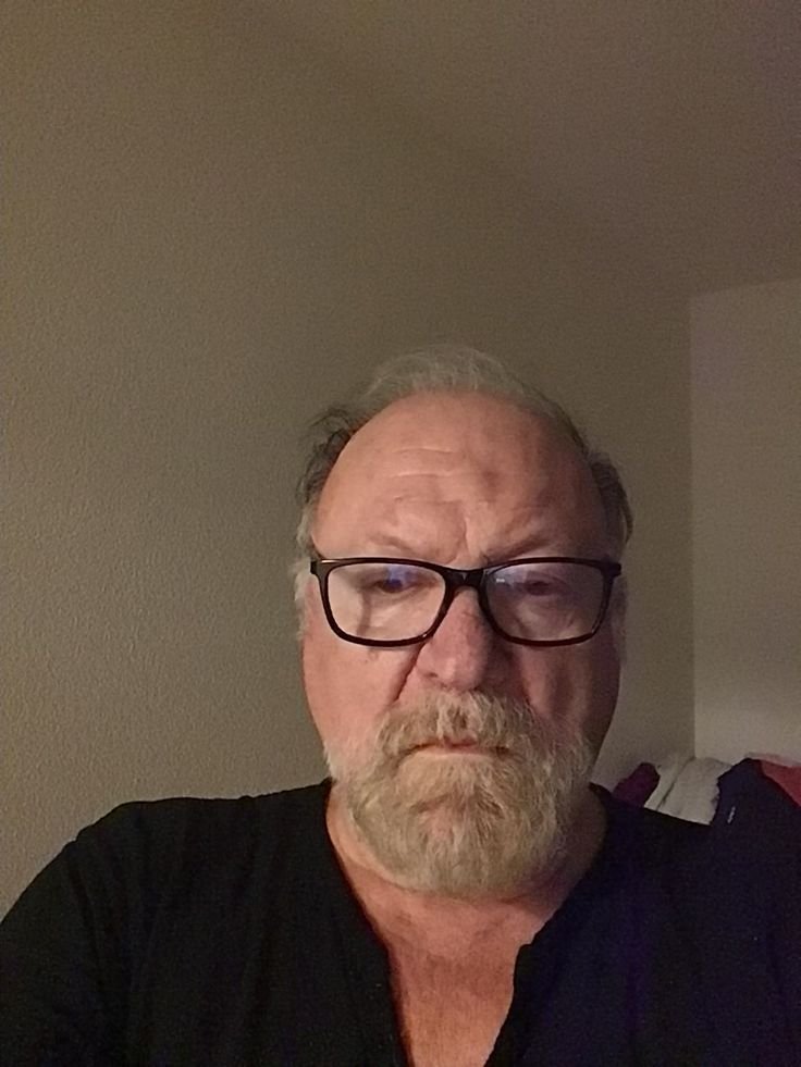 ezgicenc's tweet photo. I need a wife I have everything https://t.co/w1fRSn07Tt