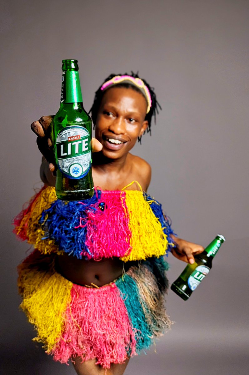 celeb_tukei's tweet photo. @CastleLiteUg Already 😂 let's try it 😉 queen 👑 @Ksheebah1 
#tryitAhhhsheebah https://t.co/BVXml7VD1J