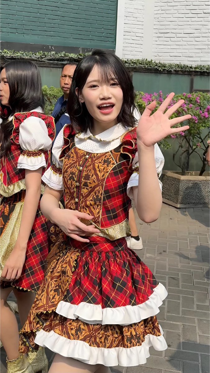 Fredabes48's tweet photo. Kimmy @Kimmy_JKT48 

JKT48 I Music Video Shooting Single ke-28 "Ayo Senyumlah"
20 / 09 / 2026 https://t.co/cGDDvoLWSE
