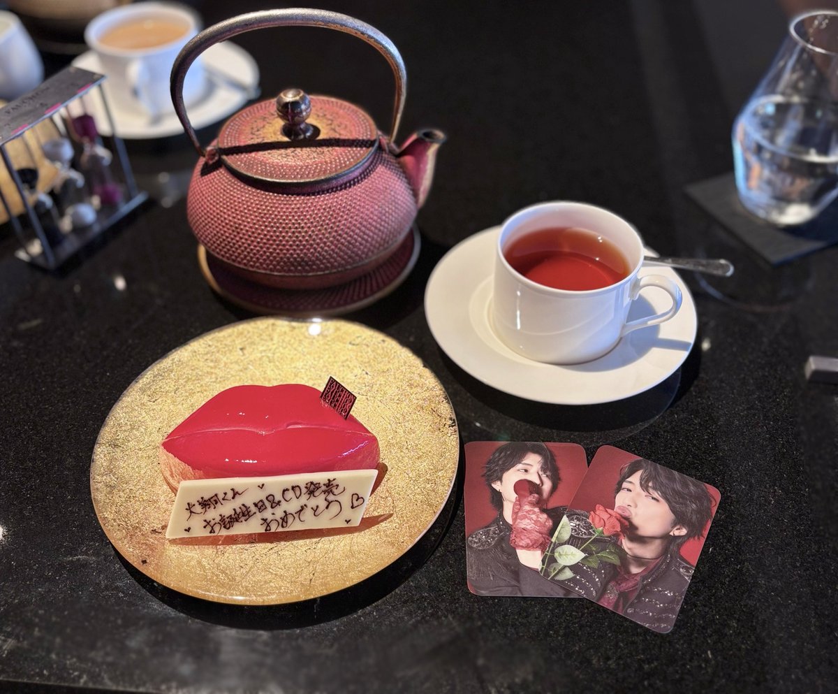 mimo2525_o0's tweet photo. かなり遅れちゃったけど大翔くん、お誕生日&amp;Yes, Call in LOVE発売おめでとう〜！💋💕
#前田大翔 https://t.co/t2u4x4aR0K