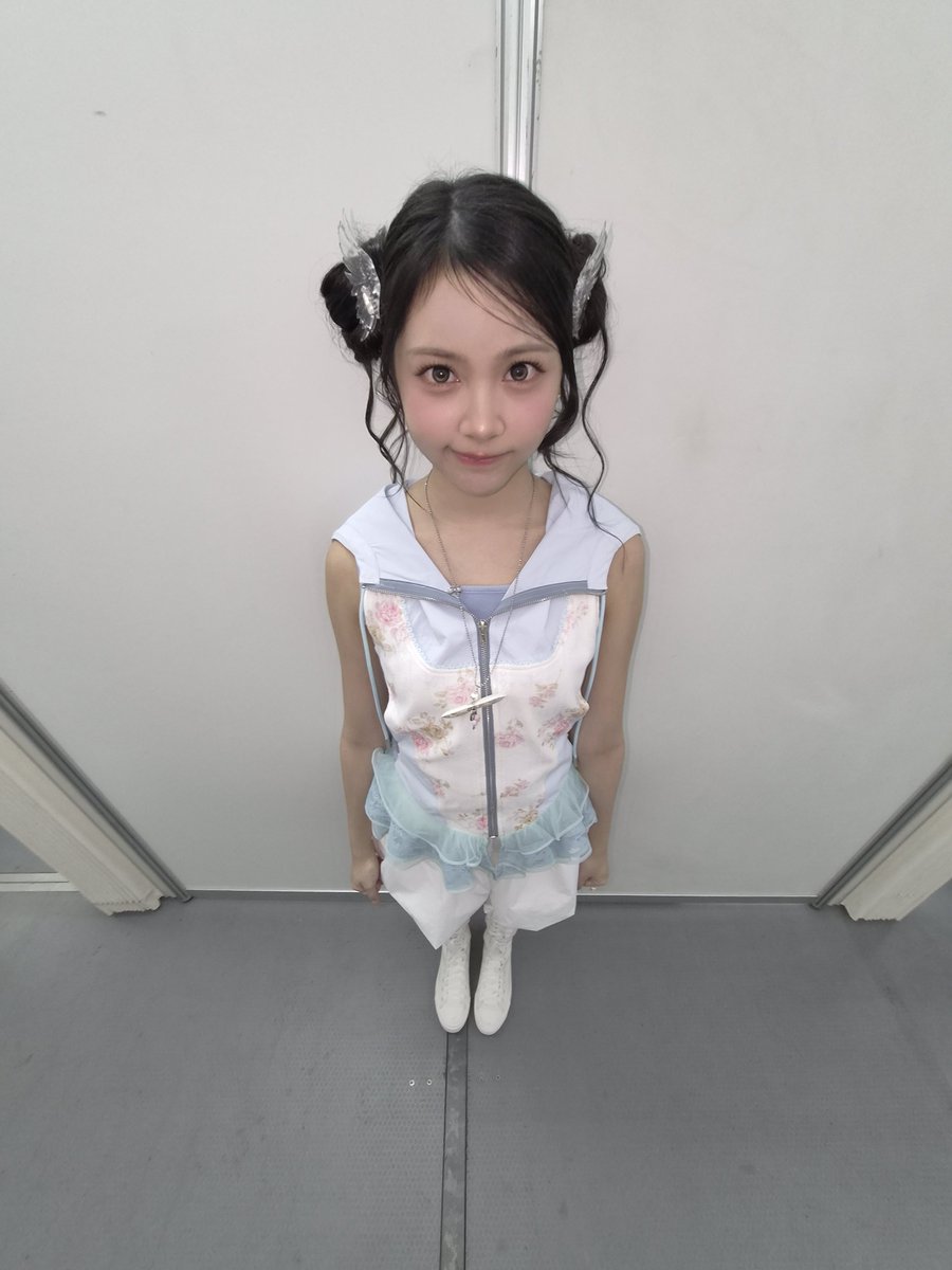 H2H_INA's tweet photo. 260920 #CARMEN weverse post

FEST. INAZUMA 2026💙🩵🤍
Terima kasih! Seru banget, aku benar-benar menikmatinya~!
Yuk, bersenang-senang bersama lagi nanti♡♡

#Hearts2Hearts #하츠투하츠 #H2H
@Hearts2Hearts https://t.co/ZgUuAGUd2h