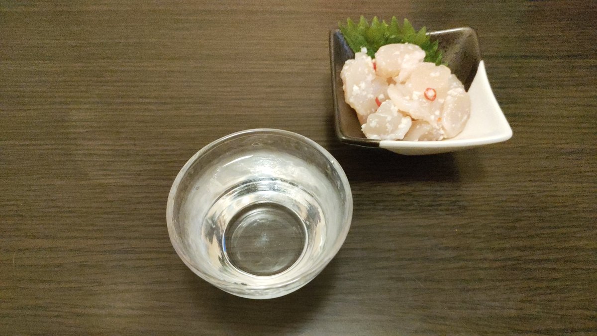 shinkowax's tweet photo. お酒がどんどん進んでしまう〜！
お次は国稀の北じまん♪アテにはホタテの塩麹漬けをチョイス
＃国稀 ＃北じまん ＃ほたて https://t.co/ietXgJdh5U