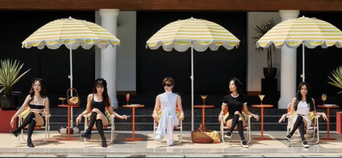 sxyqtpp's tweet photo. 5 คน 5 ชุด 5 ไลน์เต้น https://t.co/HBEBk7YOu4
