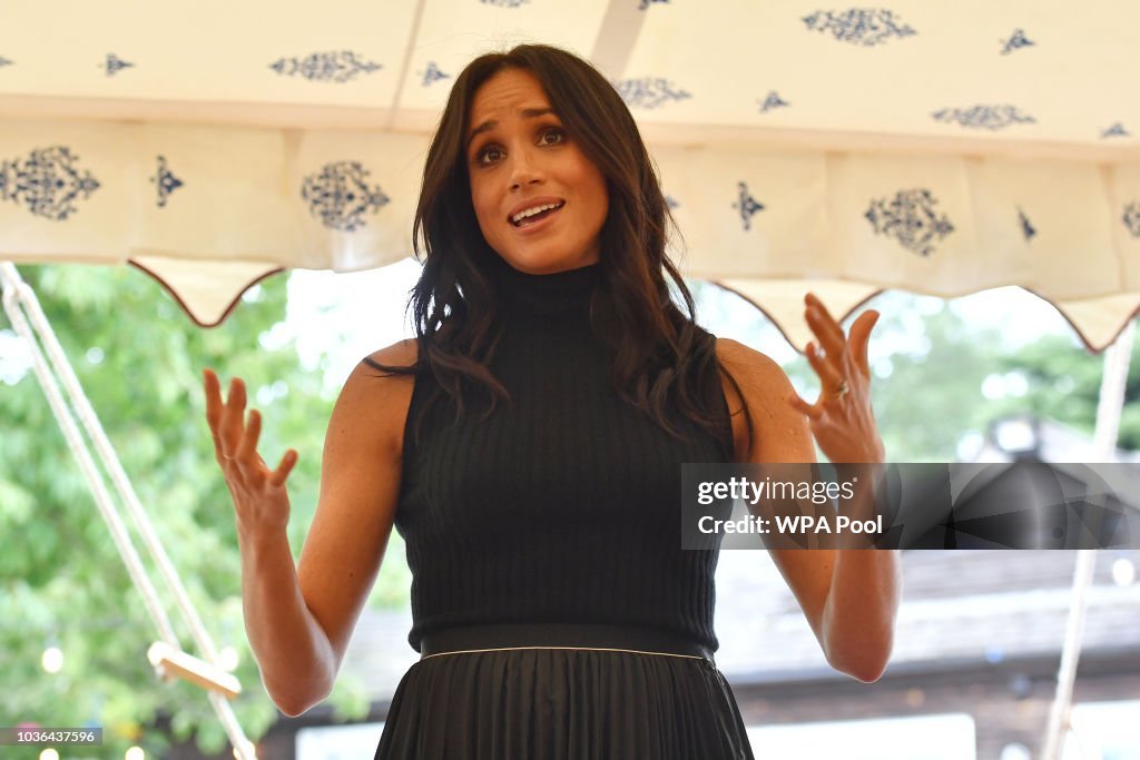 sussexdailyuk's tweet photo. #StepBackinTime to 20th September 2018 when #Meghan launched the "Together" cookbook to help victims of the 2017 Grenfell disaster. So far, the book has raised over £911,000.
#Flashback
#OnThisDay
#IStandWithMeghan
#MeghanMarkle
#MeghanSussex
#PrincessMeghan
#DuchessofSussex https://t.co/WPPFpKDUr0