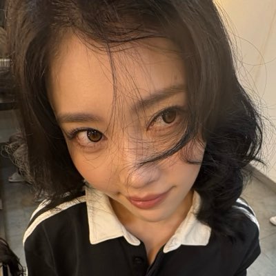 DongneXiaoting's tweet photo. #NewProfilePic https://t.co/SGGdXfiVes