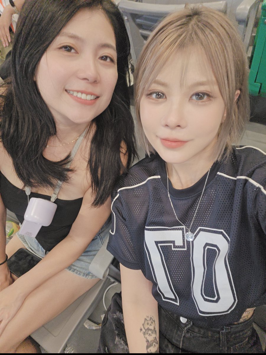 ashin0505's tweet photo. 又強迫參與 https://t.co/DgpZY6qGsb