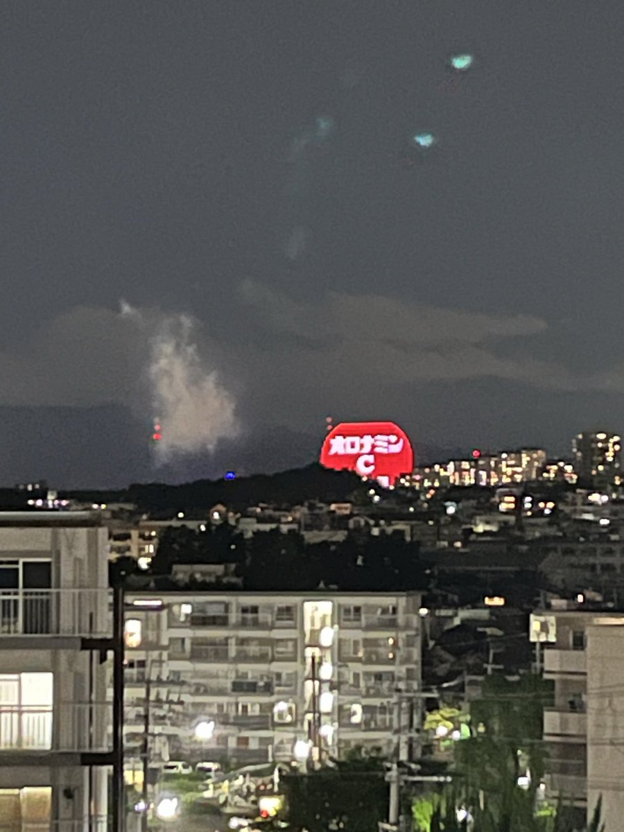 egokun's tweet photo. くらわんか花火かな？自宅から。 https://t.co/cSakg2VsEY