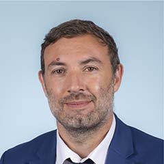 StephanieG56261's tweet photo. Thomas Portes vent debout contre la police à Saint-Pierre-Des-Corps.
La police tue!!!
LE MÊME QUI EST 2025 A DEMANDÉ UNE PROTECTION POLICIÈRE.
BALTRINGUE!! https://t.co/L8Z1fnzftU
