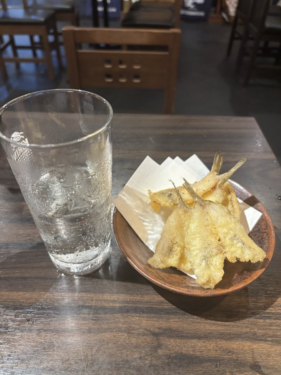 morley_ha's tweet photo. ひとり海鮮居酒屋でyoutubeでUltra Japan観ながら酒飲んでるの最高すぎるね https://t.co/TY0AYXi76e