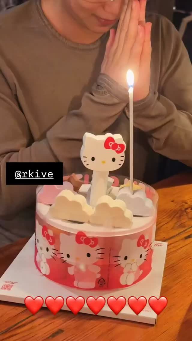 ran__min's tweet photo. #1 hello kitty lover 🥹 https://t.co/wBSMaIp6yg
