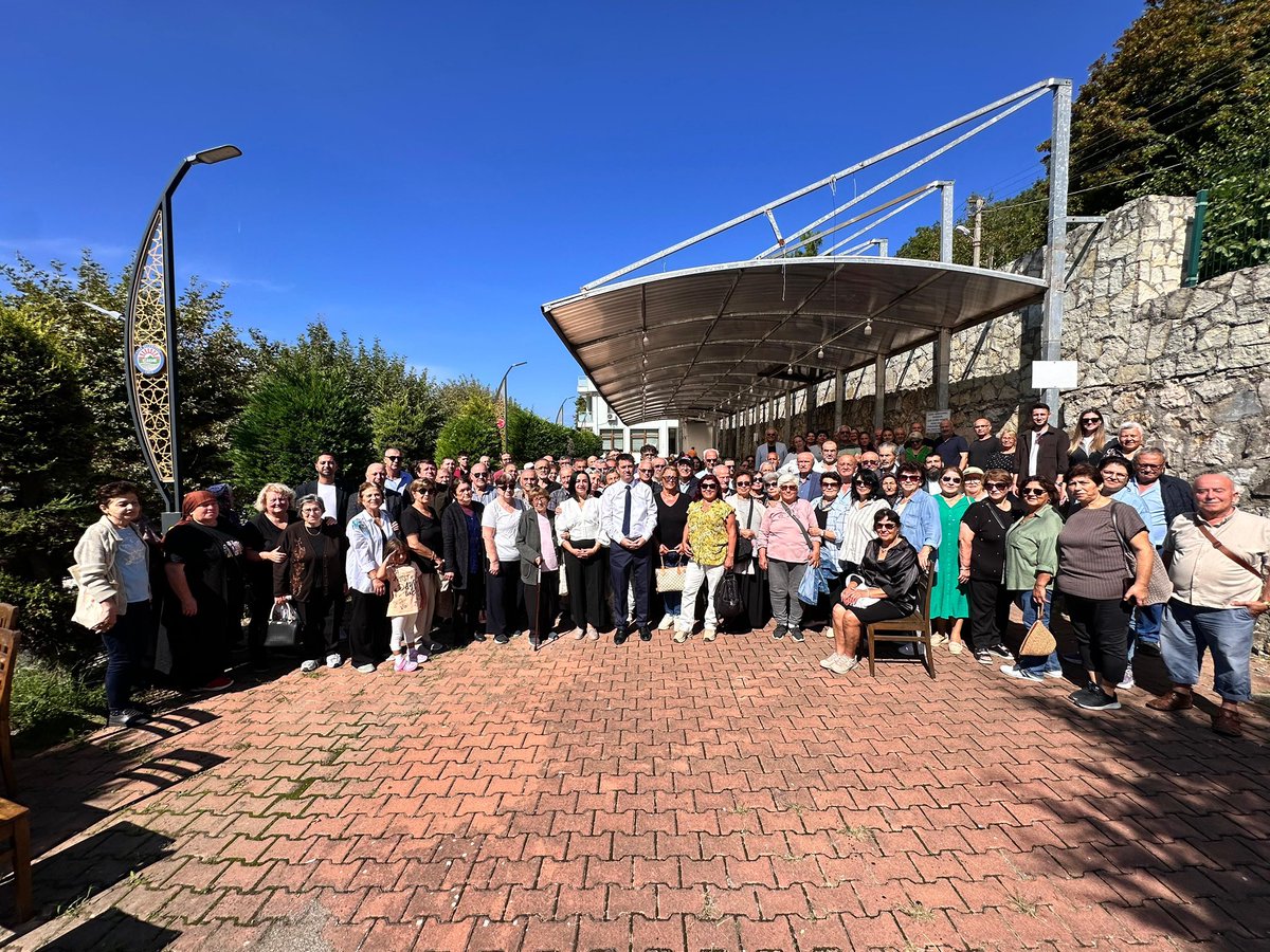 ilkekarabacak_'s tweet photo. 📍Cide

Cide İlçe Başkanımız Özgür Bağ’ın ev sahipliğinde düzenlenen dayanışma kahvaltısında yol arkadaşlarımızla bir araya geldik.

Aynı sofrayı paylaşmanın, aynı heyecanı büyütmenin verdiği güçle; Cide’miz ve Kastamonu’muz için hep birlikte çalışmaya devam edeceğiz.

Bu güzel buluşmaya emek veren ve katılan tüm yol arkadaşlarımıza gönülden teşekkür ediyorum.